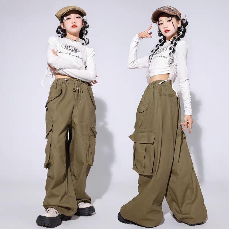 Street Fashion Outfit Girl - Completo da Ragazza Hip Hop: Top