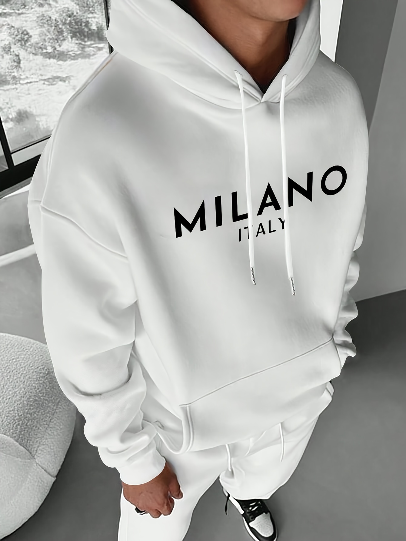 Street Fashion Of Milan - Felpa con Cappuccio Milan Letter per