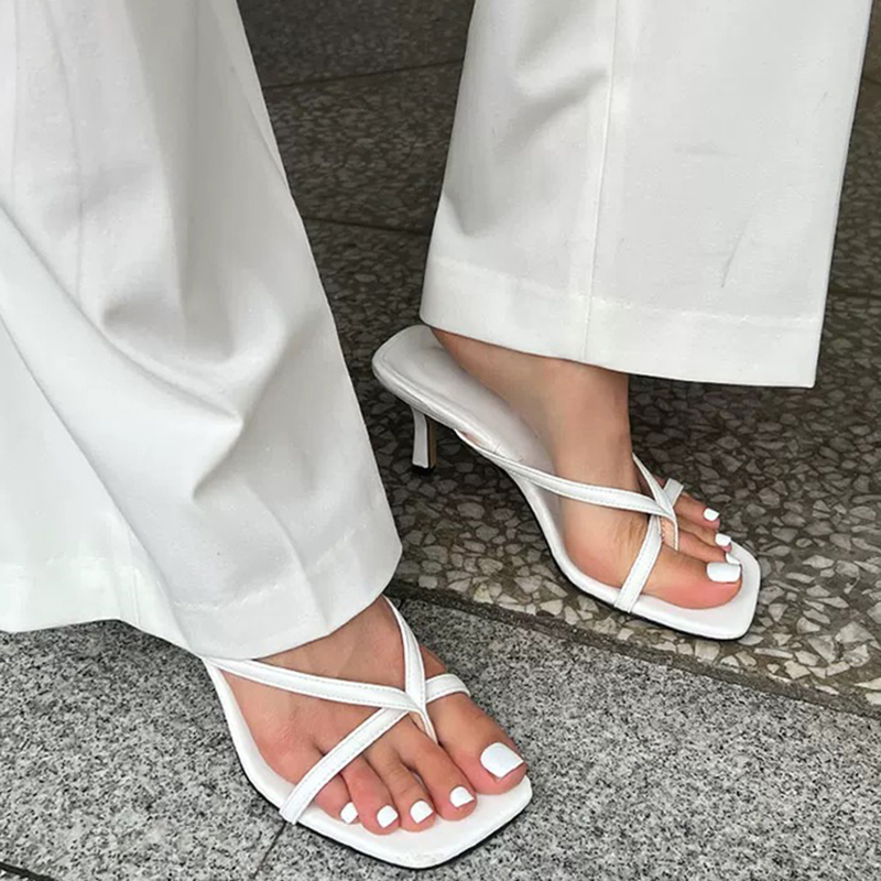 Street Fashion Clothing - Sandali Estivi Donna 2026 con Clip