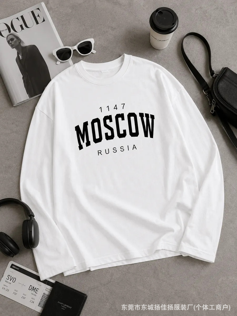 T-shirt da donna oversize in c - Street Fashion Moscow recensione e prezzo