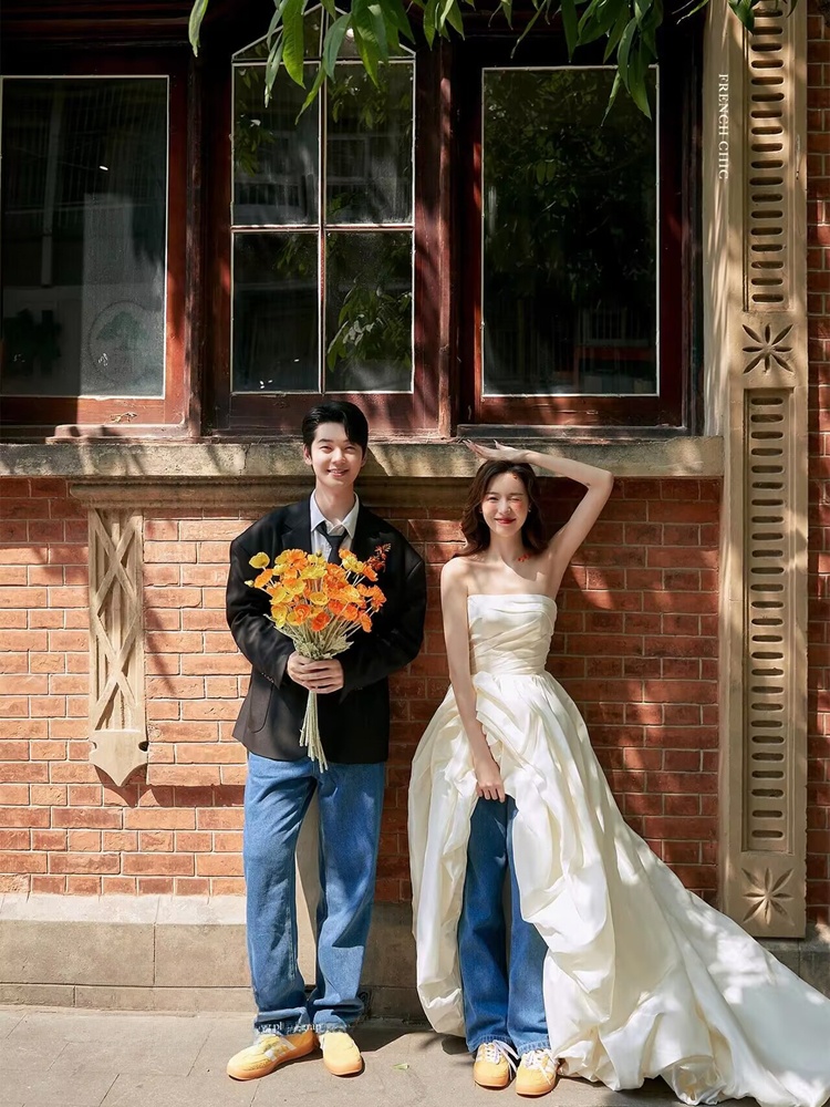 Abito da sposa in denim alla m - Street Fashion Clothing recensione e prezzo
