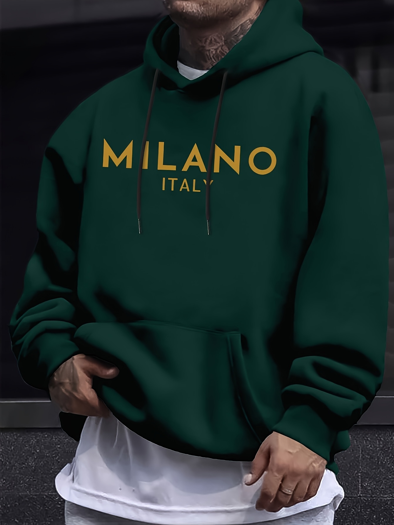 Felpa con Cappuccio Milan Lett - Street Fashion Of Milan recensione e prezzo
